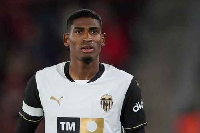 Valencia make Cristhian Mosquera decision amid clear Arsenal transfer stance